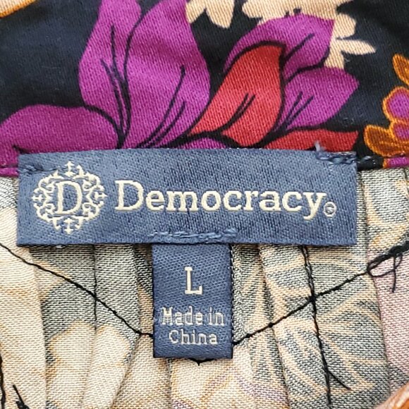 Democracy Dark Floral Print Classic Button Front Preppy Women's Top Size Large - Picture 13 of 16